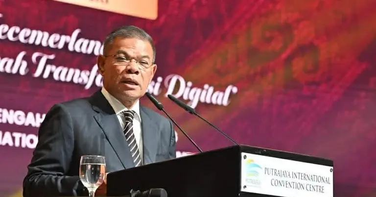 মালয়েশিয়ার স্বরাষ্ট্রমন্ত্রী সাইফুদ্দিন নাসুশন ইসমাইল